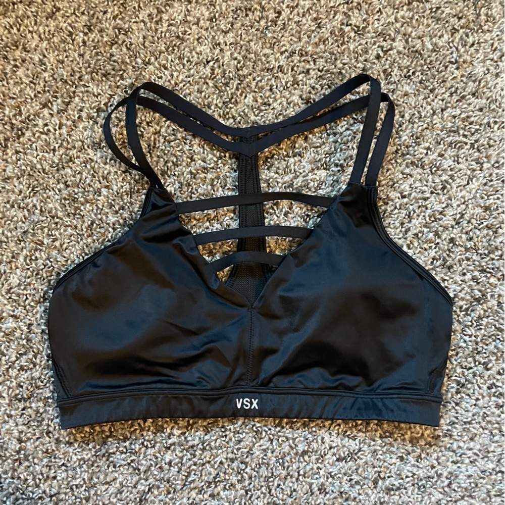 VSX Strappy Sports Bra M
